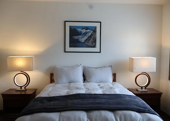 Inn At Whittier